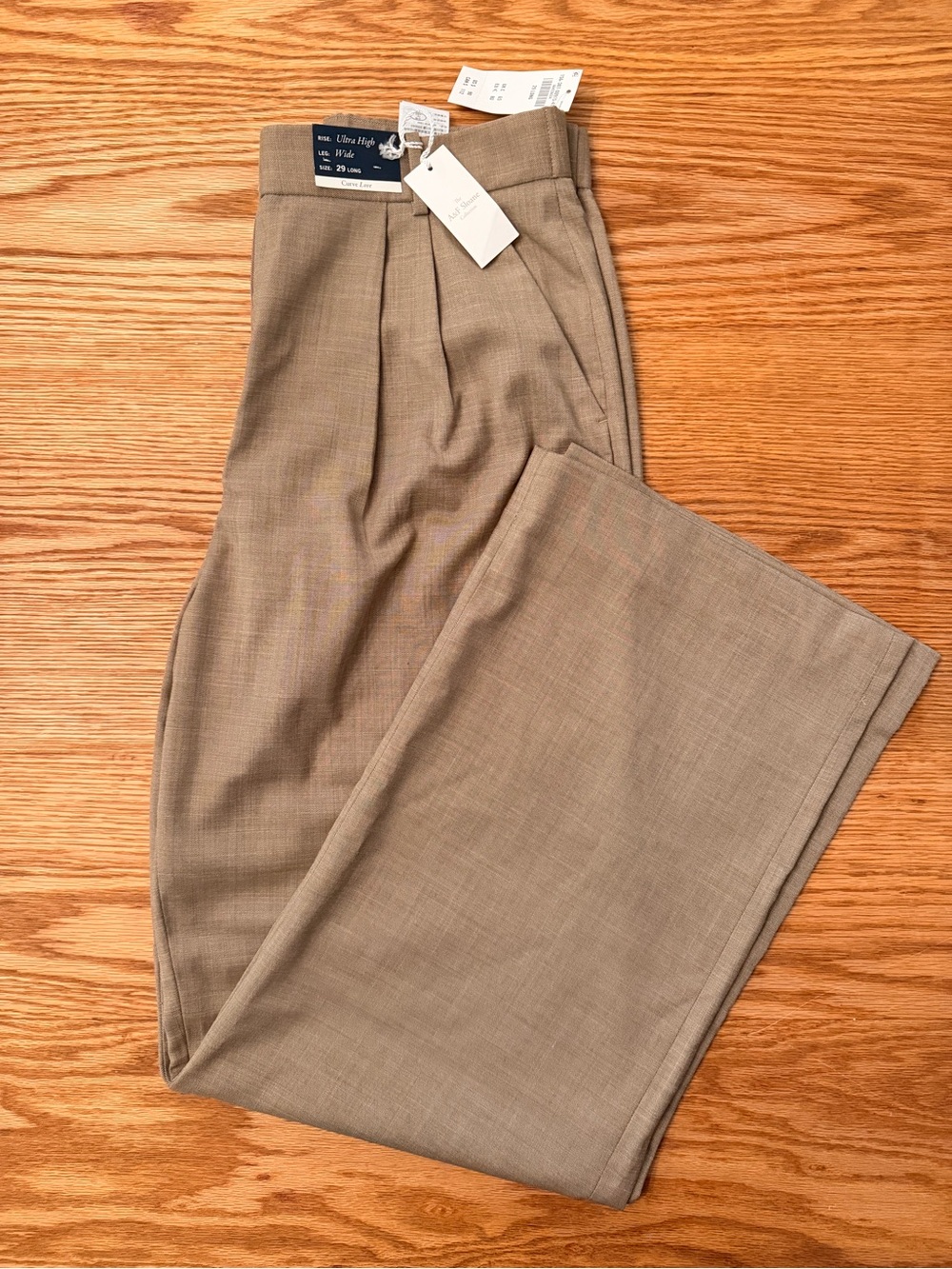 Abercrombie and Fitch Sloane Trouser  - Beige/Tan Pleated Front